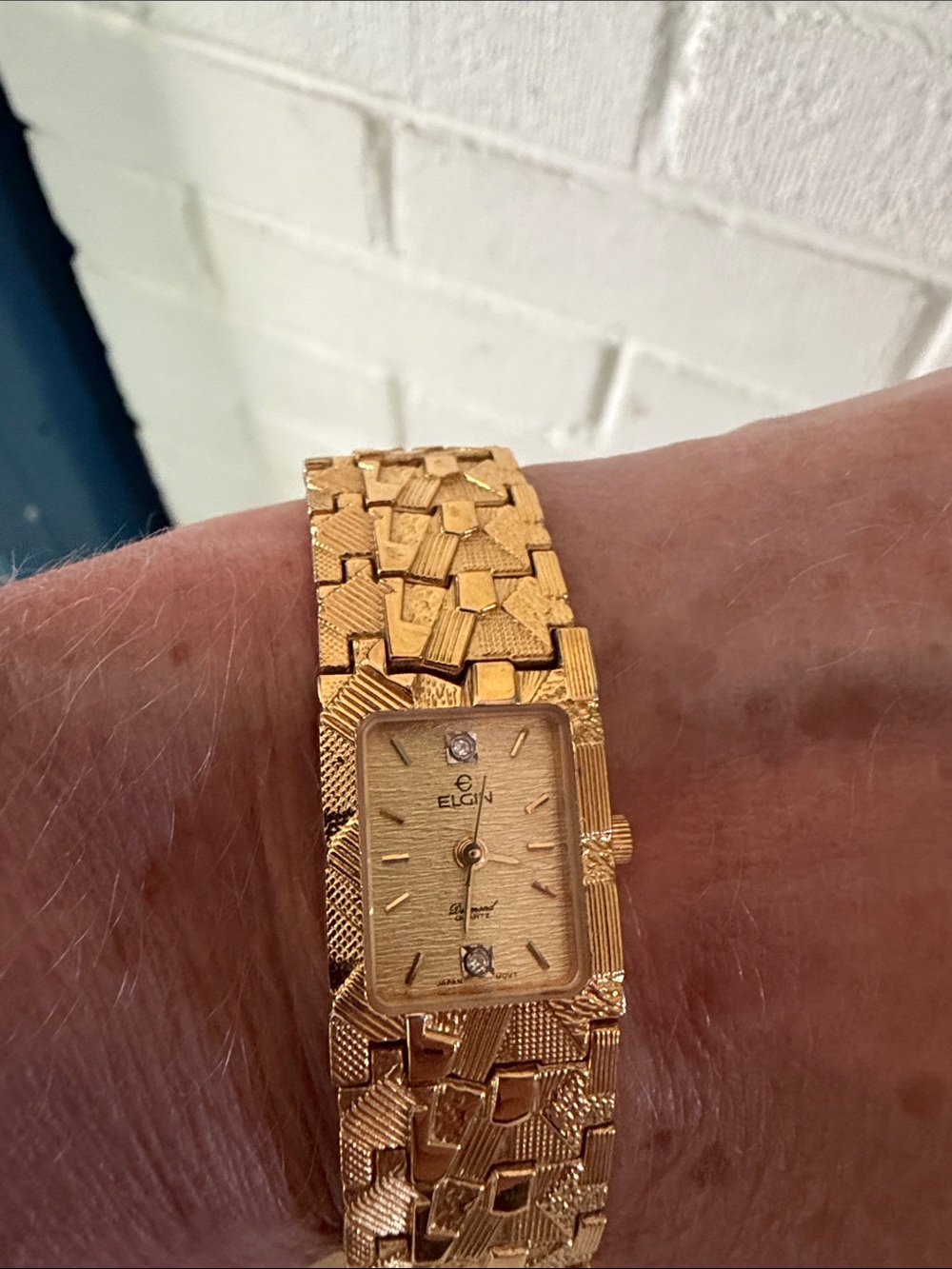 Vintage gold tone textured Elgin